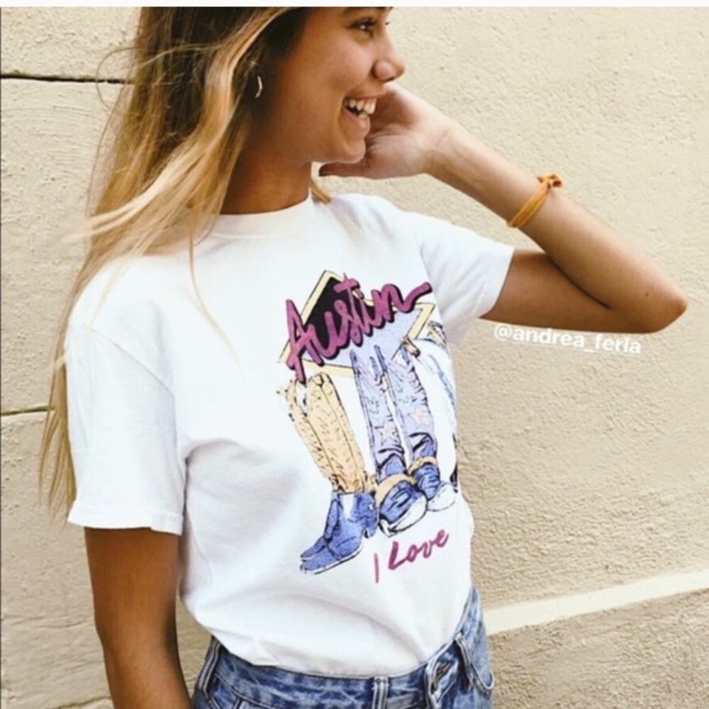 Brandy Melville Austin tee